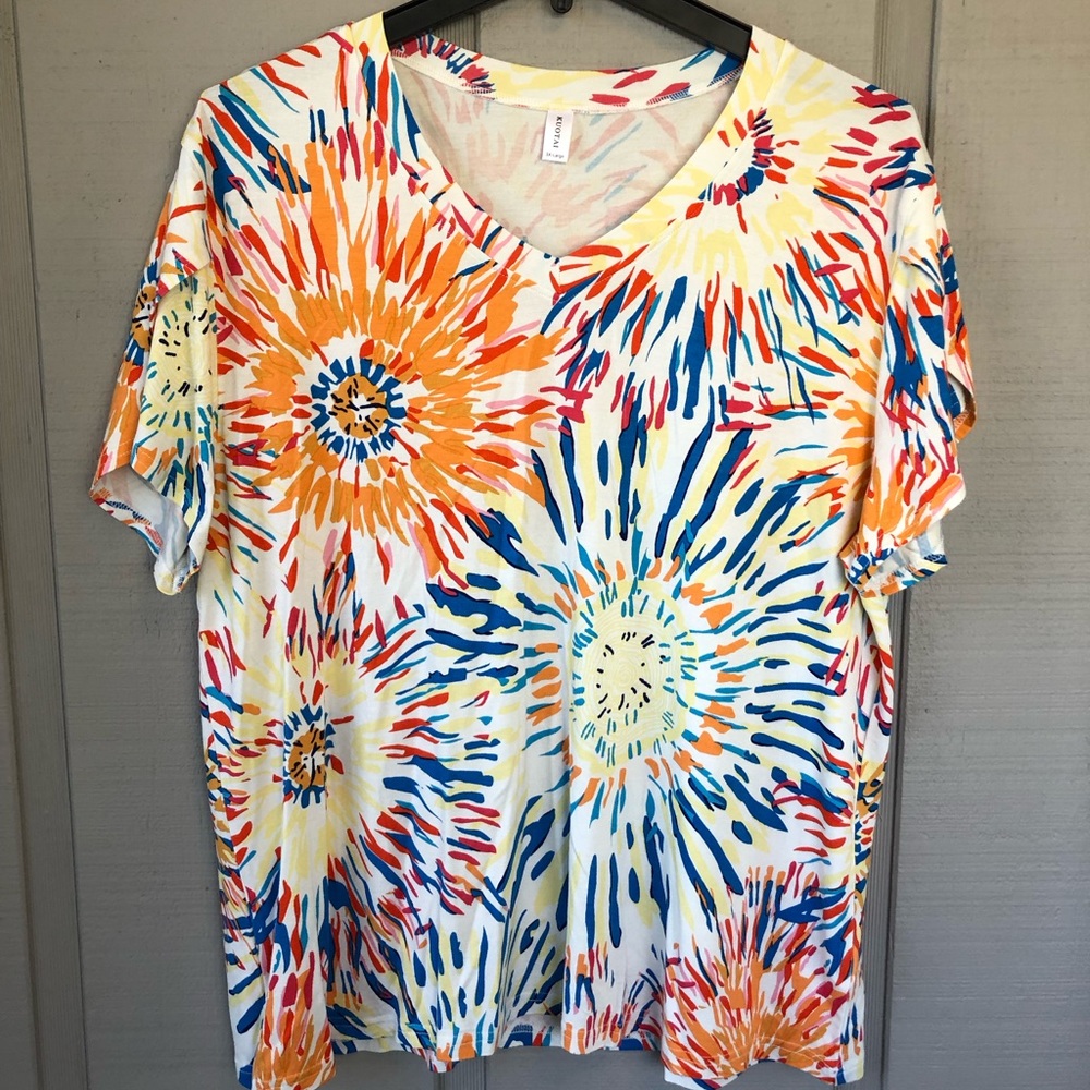 Kuotai Flower Burst Cap Sleeve Top 3X